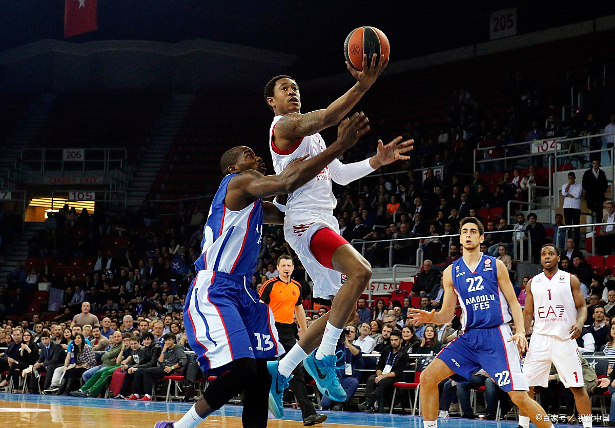 土耳其男篮完胜意大利男篮,浓眉三分雨点燃全场 土耳其男篮完胜意大利男篮,浓眉三分雨点燃全场