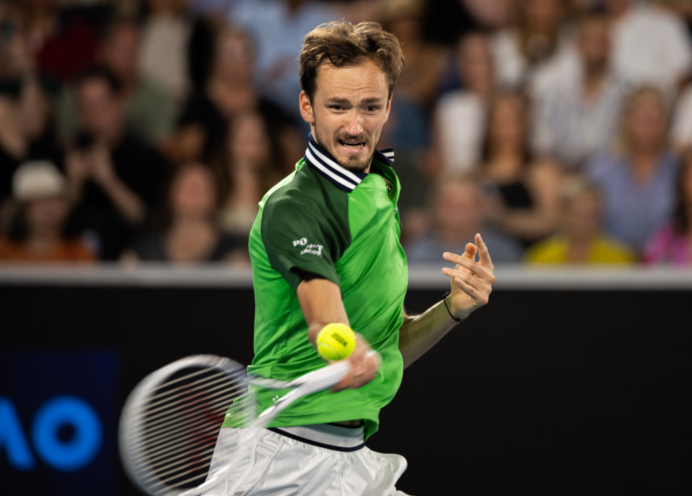 日本网球队强势澳大利亚网球队，梅德韦杰夫爆发神勇的简单介绍