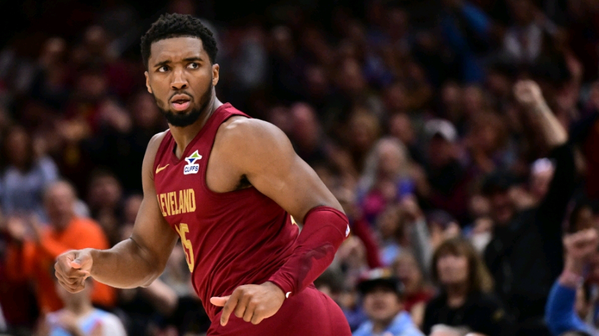 美国男篮逆转步行者，萨姆·米切尔惊艳世界