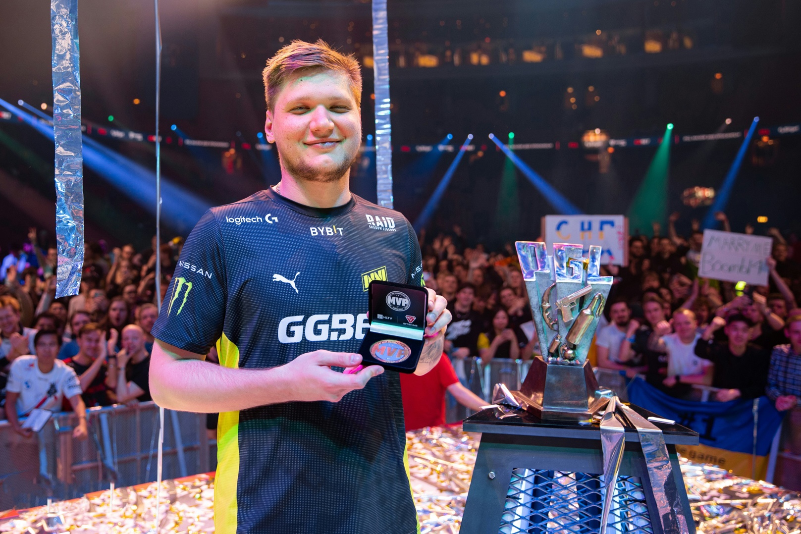 关于S赛选手发挥出色，荣膺最佳MVP的信息