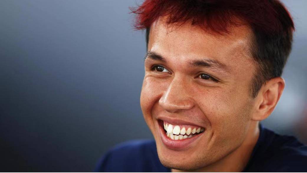 红牛二队完胜阿斯顿马丁,皮亚斯特里扛起全队 红牛二队完胜阿斯顿马丁,皮亚斯特里扛起全队