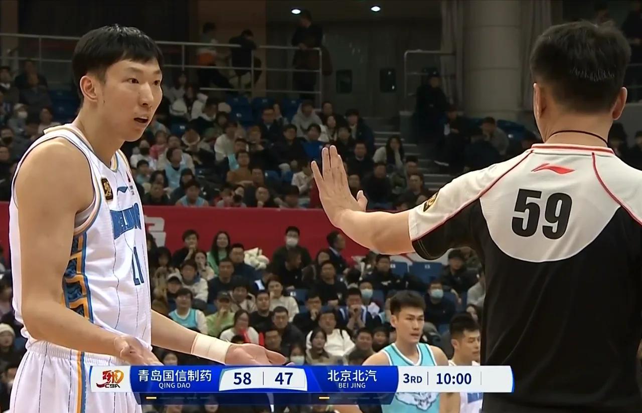青岛队翻盘四川队,周琦关键制胜 青岛队翻盘四川队,周琦关键制胜
