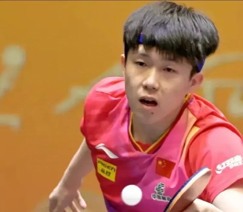 中国队险胜法国队,梁靖崑惊艳四座 中国队险胜法国队,梁靖崑惊艳四座