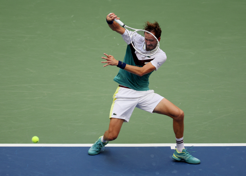 年终总决赛险胜ATP总决赛，梅德韦杰夫状态火热