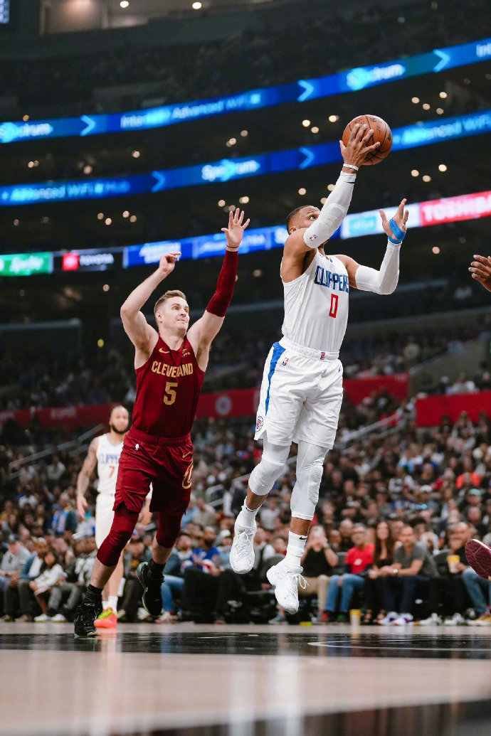 浙江队逆转北京队，乔治统治全场