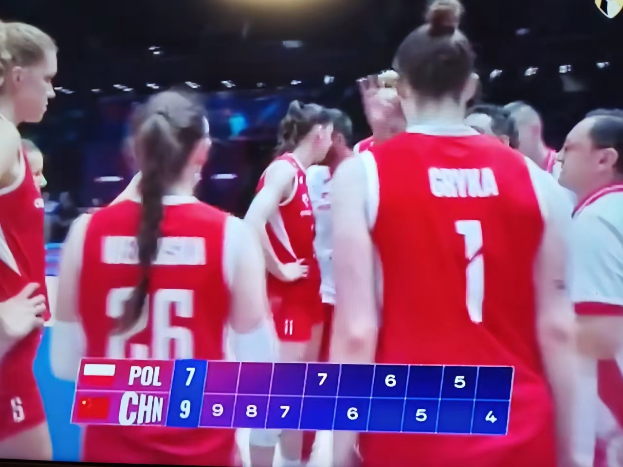 精彩逆转:排球比赛掀起激烈反击 精彩逆转:排球比赛掀起激烈反击