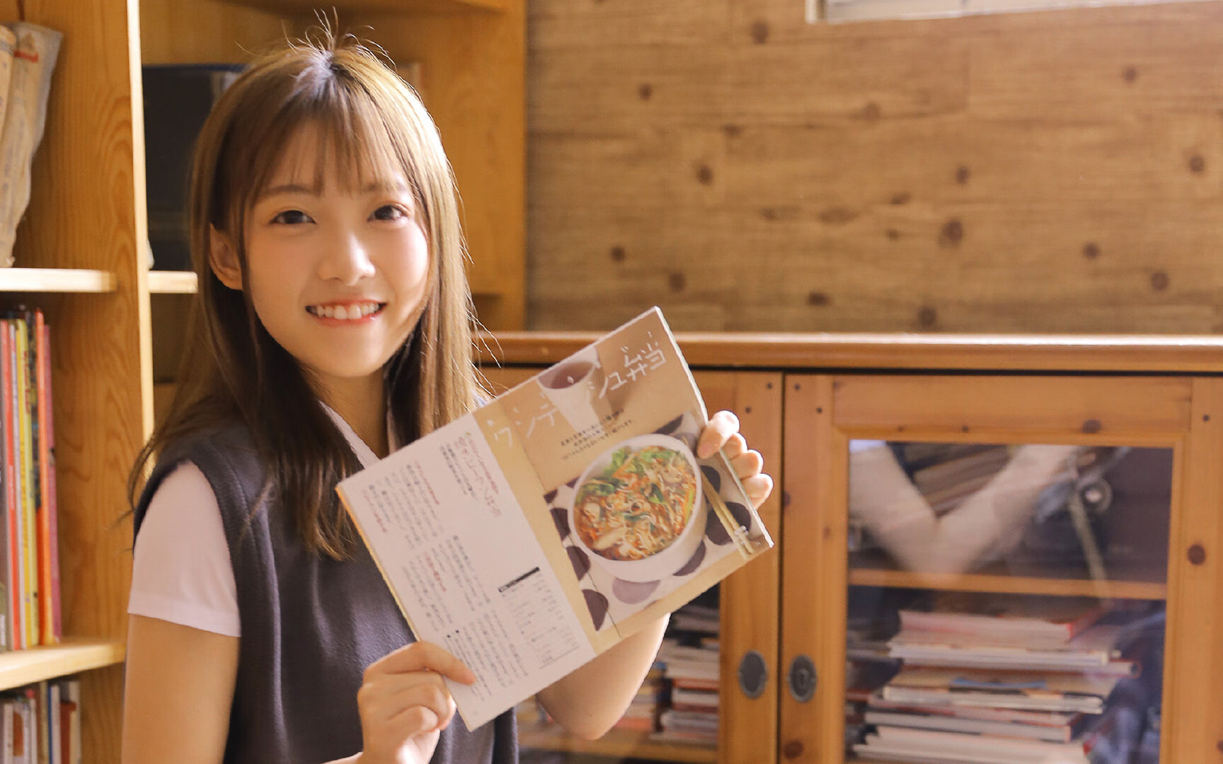 唯一性的胜利，红牛二队力压迈凯伦，阿隆索状态火热成焦点