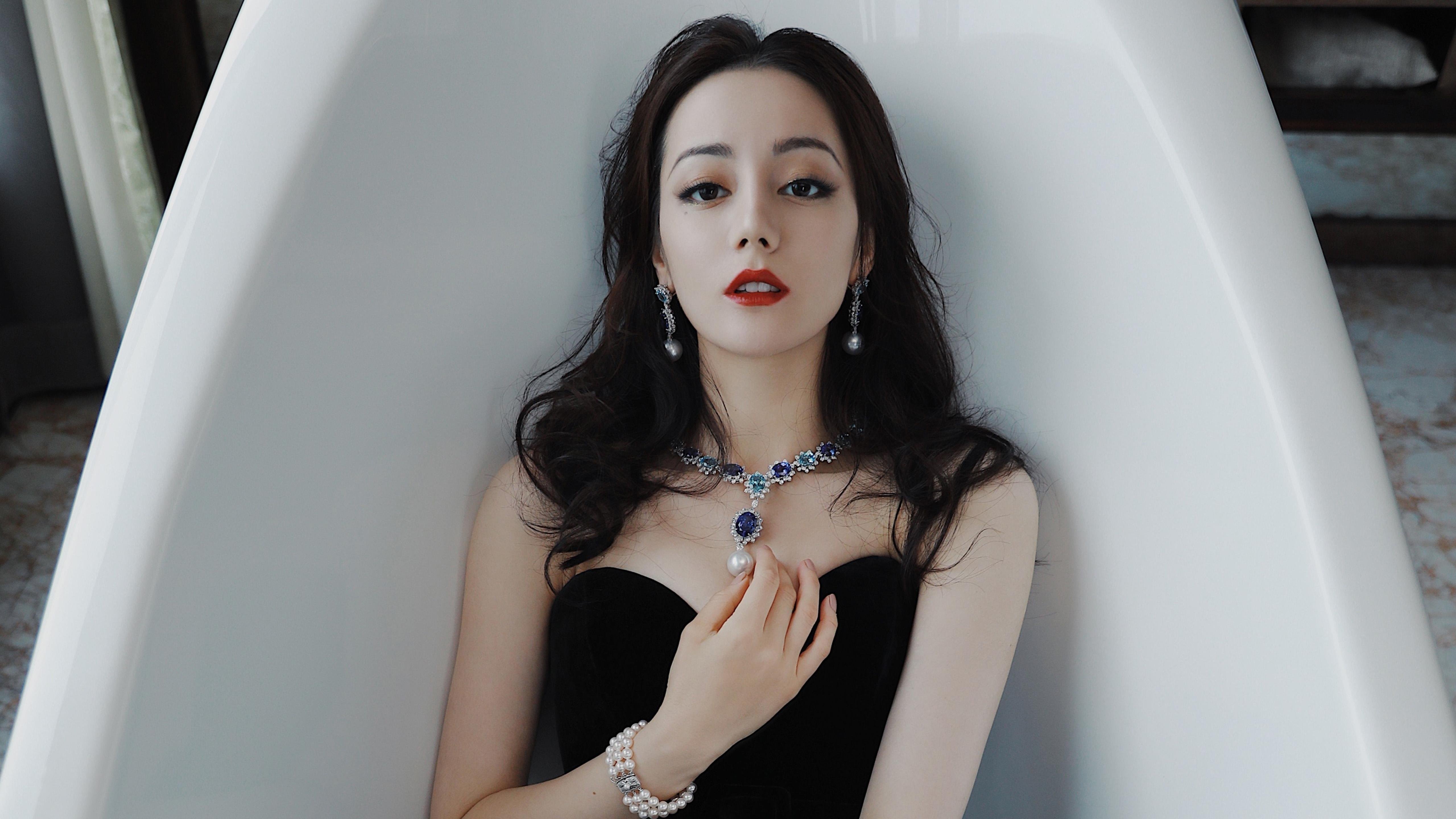 从红土之巅到硬地之巅，辛纳点燃赛季，创下蒙特卡洛大师赛+ATP总决赛唯一横扫纪录