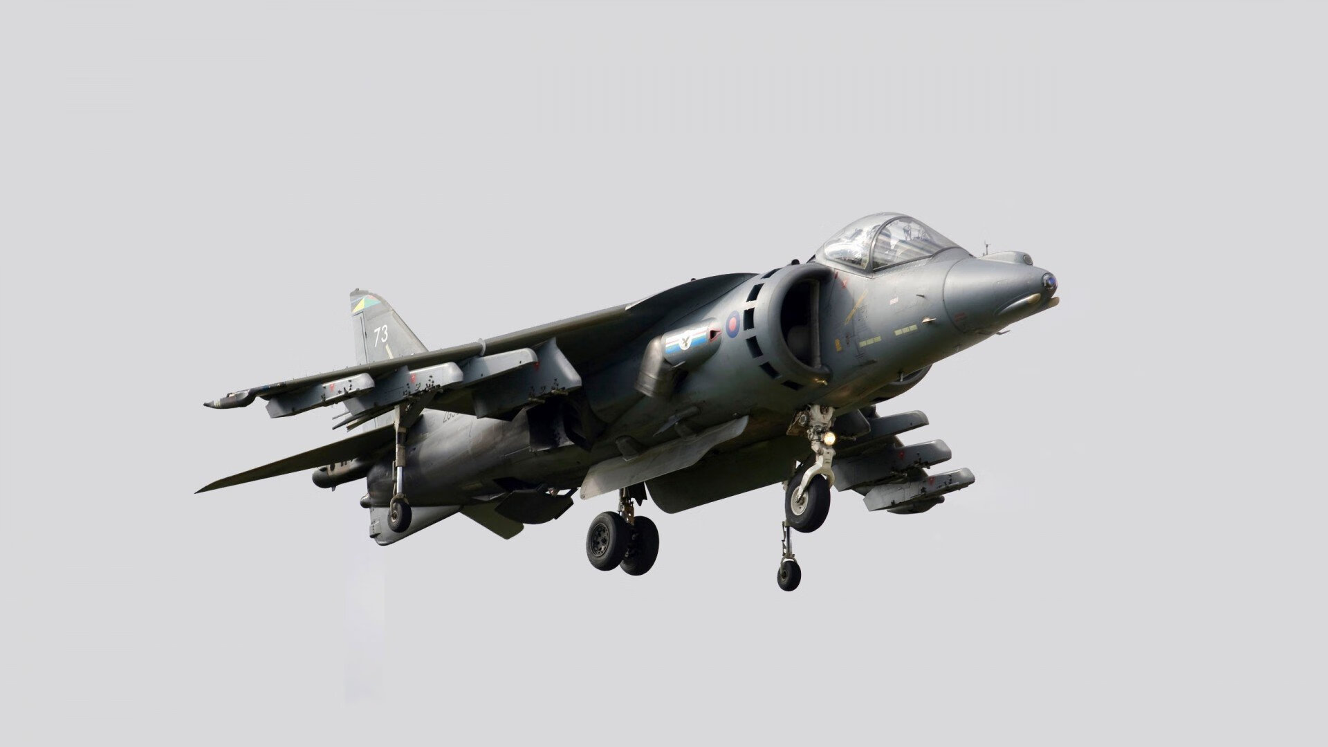 当金字塔遇见阿尔卑斯，贝林厄姆于虚构史诗之战统治全场