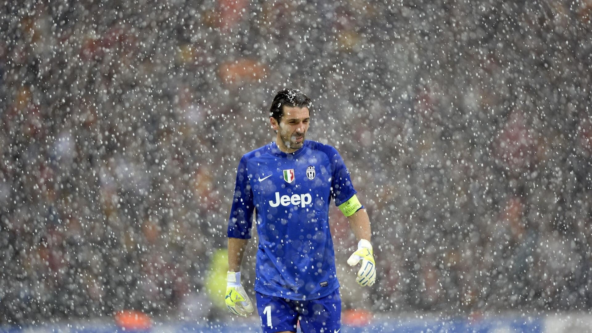 雨夜惊变，拉梅洛在最后六圈如何用意志力撕碎法拉利冠军梦